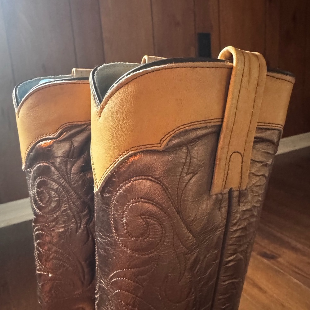 Vintage Frye Tall Western Boots Women’s 8 B Made USA Two-Tone Leather Heeled - Picture 8 of 14